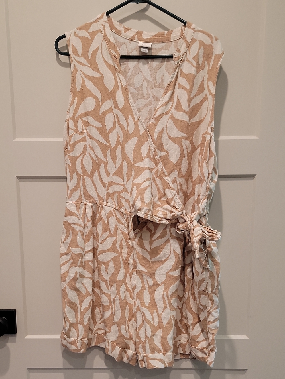 Sleeveless Linen Blend Wrap Romper in Beige and White Leaf Print